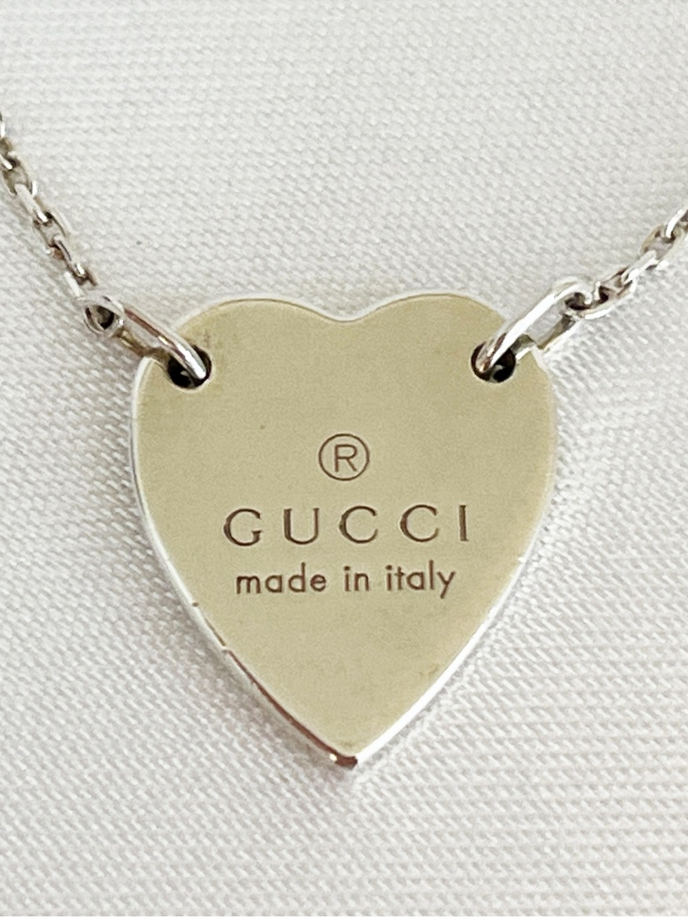 Gucci Silver Heart Tag Bracelet - Picture 3 of 10